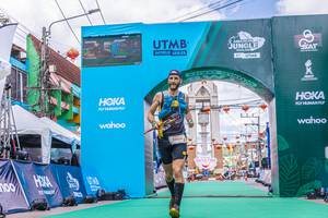 BIB: 100, 5004
                            <button type="button" onclick="openModal(21765196)" class="btn btn-primary btn-sm float-right btn-popup" data-toggle="modal" data-target=".modal-high-quality">
                        <i class="fas fa-shopping-cart"></i> Add to Cart
                    </button>
                                            <button type="button" onclick="isThisMe(21765196, true)" class="btn btn-success btn-sm float-right btn-popup btn-isme hidden" data-toggle="tooltip" data-placement="bottom" title="นี่คือรูปของคุณใช่ไหม คลิกที่นี่เพื่อเอาเข้าอัลบั้ม">
                        <i class="fas fa-plus"></i> Add to album
                    </button>
                    <button type="button" onclick="isThisMe(21765196, false)" class="btn btn-warning btn-sm float-right btn-popup btn-isnotme hidden">
                        <i class="fas fa-ban"></i> Remove from album
                    </button>